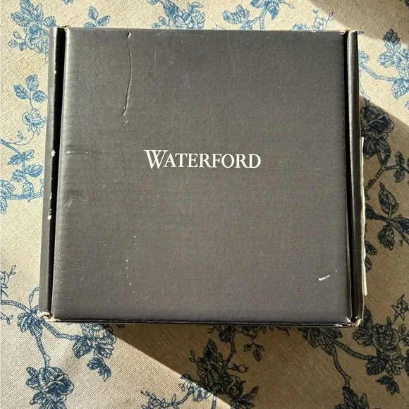 Waterford Best Wishes Seahorse Wine Bottle Coaster - Picture 3 of 7